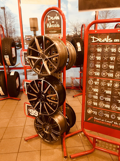 Tire Shop «Discount Tire Store», reviews and photos, 41550 Ford Rd, Canton, MI 48187, USA