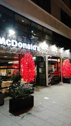 Photo n°63 de McDonald's à Paris ()