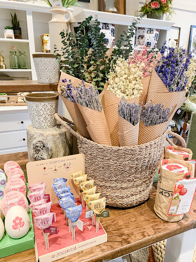 Furniture Store «Carver Junk Company», reviews and photos, 206 N Chestnut St, Chaska, MN 55318, USA