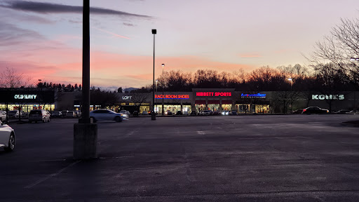 Shoe Store «Rack Room Shoes», reviews and photos, 831-A Town Center Dr, Waynesboro, VA 22980, USA
