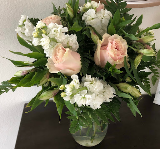 Florist «Hill Florist and Gifts», reviews and photos, 276 E Main St, Hillsboro, OR 97123, USA