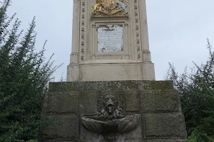 Königin-Victoria-Denkmal image