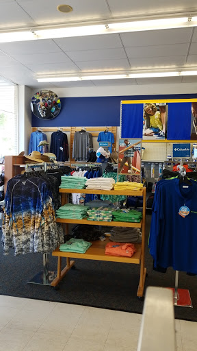 Marine Supply Store «West Marine», reviews and photos, 1803 N Causeway Blvd, Mandeville, LA 70471, USA