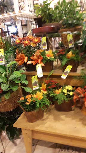 Florist «Crimson Ridge Florist Rockford», reviews and photos, 735 N Perryville Rd, Rockford, IL 61107, USA