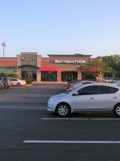 Mattress Firm Brownsburg, 211 W Northfield Dr, Brownsburg, IN 46112, USA, 