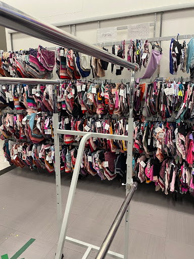 Clothing Store «Burlington Coat Factory», reviews and photos, 3671 N Freeway Blvd, Sacramento, CA 95834, USA