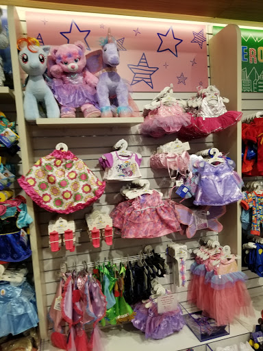 Toy Store «Build-A-Bear Workshop», reviews and photos, 4130 Summit Plaza Dr, Louisville, KY 40241, USA