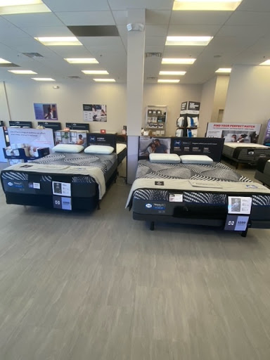 Mattress Store «Mattress Firm Hingham», reviews and photos, 9 Shipyard Dr, Hingham, MA 02043, USA
