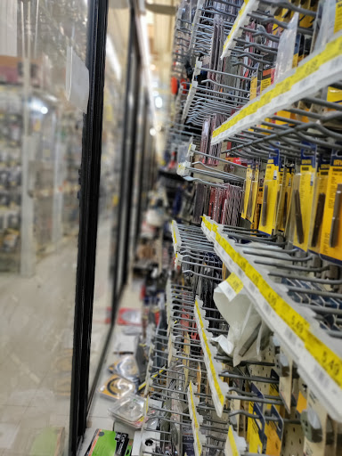 Hardware Store «Tele-Tron Ace Hardware», reviews and photos, 6604 Cermak Rd, Berwyn, IL 60402, USA