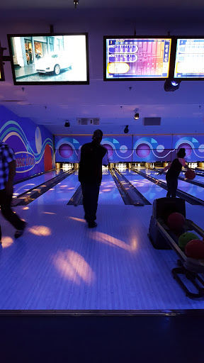 Bowling Alley «Classic Bowl», reviews and photos, 11707 Round Lake Blvd NW, Coon Rapids, MN 55433, USA
