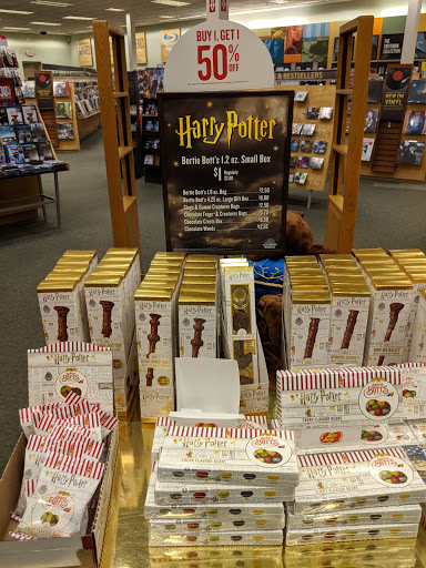 Book Store «Barnes & Noble», reviews and photos, 240 Route 22, Springfield Township, NJ 07081, USA