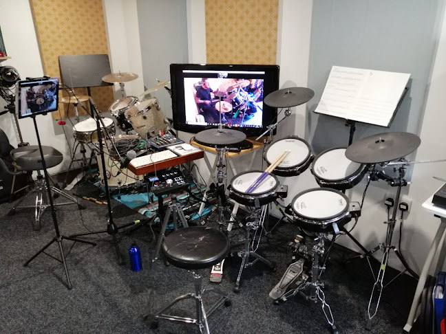 Comentarii opinii despre Norwich Drum Teacher (Stuart Addison MA - BA Hons - LRSL - ATCL Drum Lessons )