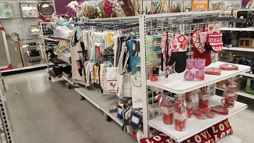 Clothing Store «Ross Dress for Less», reviews and photos, 5635 Woodruff Ave, Lakewood, CA 90713, USA