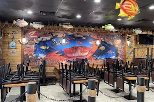 seafood boil & sushi house image