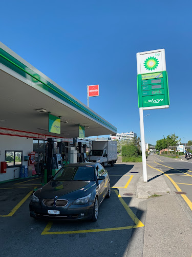 Rezensionen über BP Tankstelle in Freienbach - Tankstelle