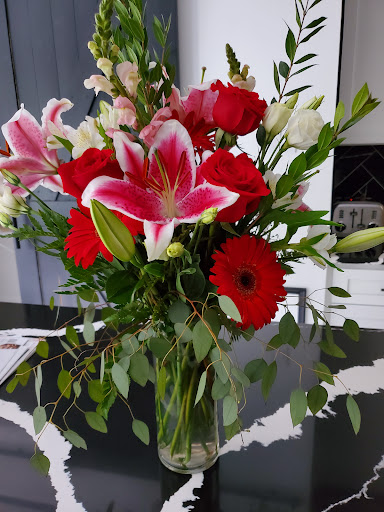 Florist «The Best Little Flower Shop In Roswell», reviews and photos, 10800 Alpharetta Hwy #228, Roswell, GA 30076, USA