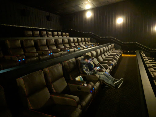 Movie Theater «AMC Classic Fairgrounds 10», reviews and photos, 3050 N 5th Street Hwy, Reading, PA 19605, USA