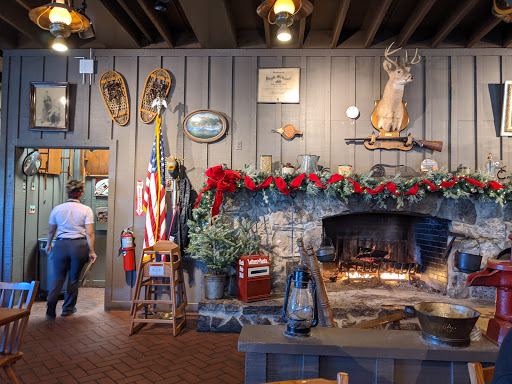 American Restaurant «Cracker Barrel Old Country Store», reviews and photos, 115 Gum Branch Rd, Dickson, TN 37055, USA