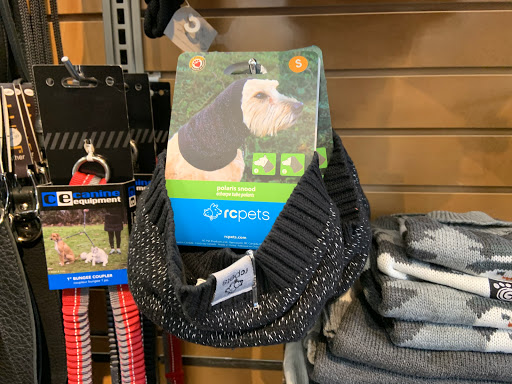 Pet Supply Store «Mud Bay», reviews and photos, 2750 77th Ave SE, Mercer Island, WA 98040, USA