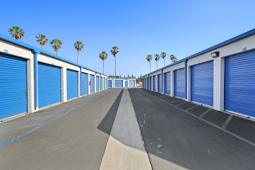 Self-Storage Facility «US Storage Centers», reviews and photos, 15237 S Brand Blvd, Mission Hills, CA 91345, USA