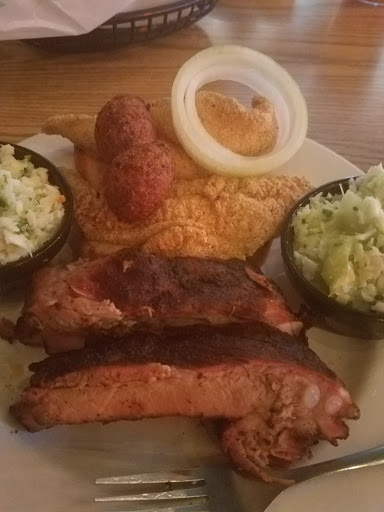 Barbecue Restaurant «Hog Pen Barbecue & Catering», reviews and photos, 800 Walnut St, Conway, AR 72032, USA