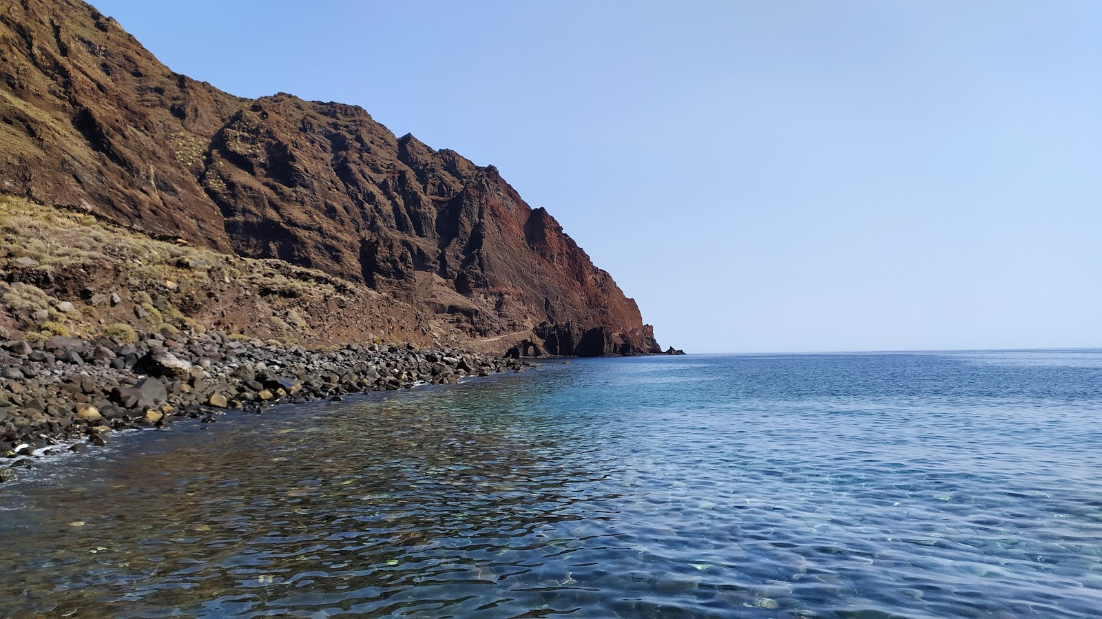 Foto de Playa del Fraile localizado em área natural