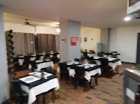 Atmosphère du Restaurant O Aveiro Chez Marcia et Philippe à Villeneuve-le-Roi - n°10