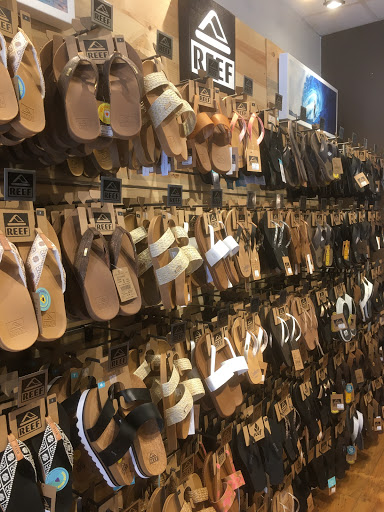 Shoe Store «The Flop Shop - Downtown Melbourne», reviews and photos, 820 E New Haven Ave, Melbourne, FL 32901, USA
