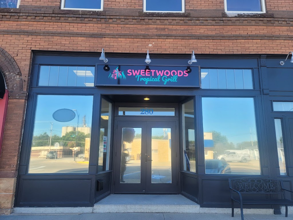 Sweetwoods Tropical Grill 50438