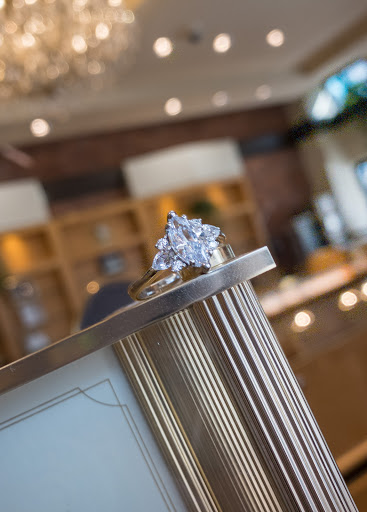 Jewelry Designer «Vernon Jewelers», reviews and photos, 405 Court St NE, Salem, OR 97301, USA