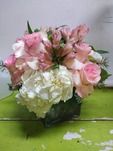 Florist «Tanglewood Flowers & Garden», reviews and photos, 5518 Dolores St, Houston, TX 77056, USA