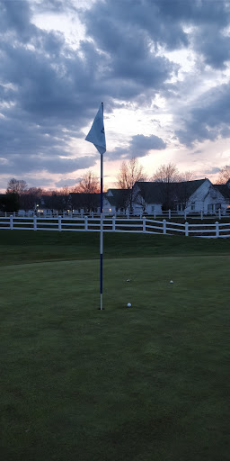 Golf Course «North Olmsted Golf Club», reviews and photos, 5840 Canterbury Rd, North Olmsted, OH 44070, USA