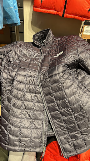 Clothing Store «The North Face Outlet», reviews and photos, 8225 Vineland Ave, Orlando, FL 32831, USA