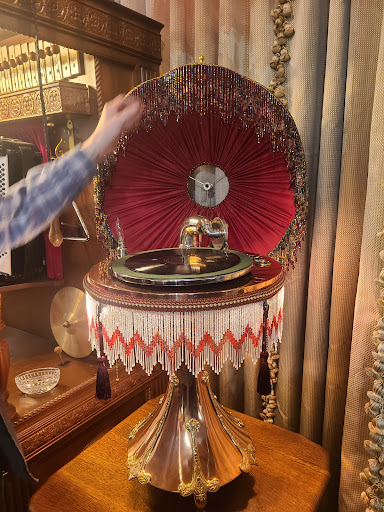 Used Furniture Store «Barrington Resale Shop», reviews and photos, 2214 E Algonquin Rd, Algonquin, IL 60102, USA