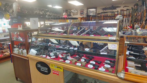 Gun Shop «The Gun Shop Inc. & Gun Range», reviews and photos, 1310 FL-44, Leesburg, FL 34748, USA