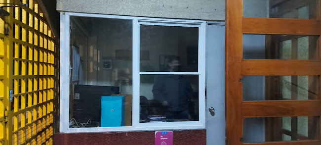 Vidrios y Aluminios Crystal House - Tienda de ventanas