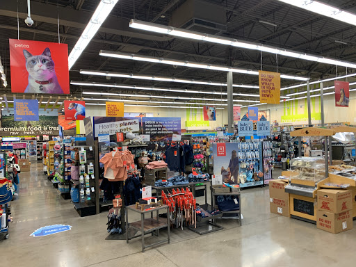 Pet Supply Store «Petco Animal Supplies», reviews and photos, 3452 W Chandler Blvd, Chandler, AZ 85226, USA