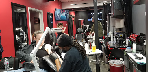 Explore sunflower tattoo ideas black and white, creative tattoo ideas in Anchorage, available at SDITATTOO, LLC