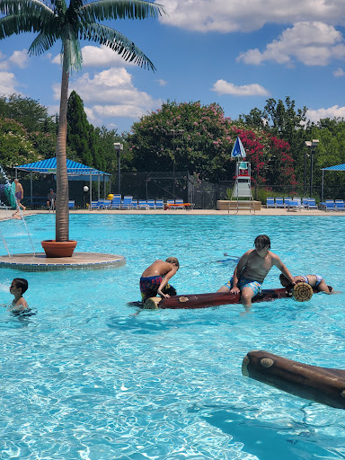 Water Park «City of Gaithersburg Water Park at Bohrer Park», reviews and photos, 512 S Frederick Ave, Gaithersburg, MD 20877, USA
