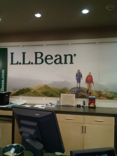 Clothing Store «L.L. Bean», reviews and photos, 101 Cherry St Suite #1020, Burlington, VT 05401, USA