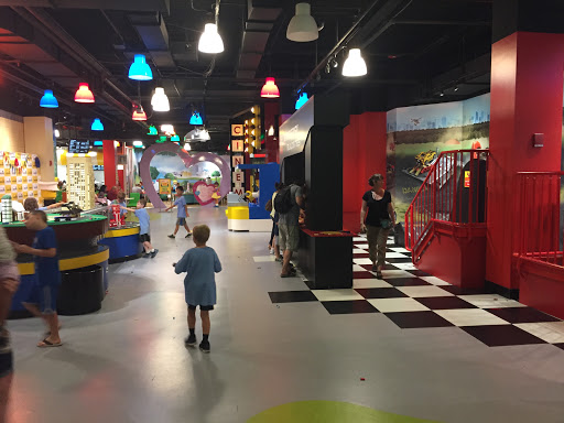 Shopping Mall «Crown Center», reviews and photos, 2450 Grand Blvd, Kansas City, MO 64108, USA