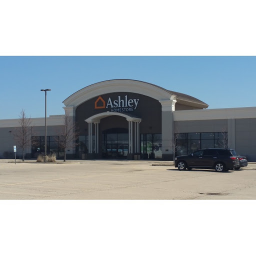 Furniture Store «Ashley HomeStore», reviews and photos, 2451 S Randall Rd, Algonquin, IL 60102, USA