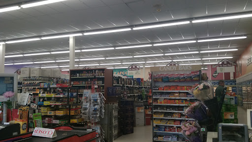 Grocery Store «Rays Food Place», reviews and photos, 875 Redwood Dr, Garberville, CA 95542, USA