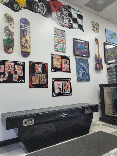 Tattoo Shop «New Dimension Tattoo Inc», reviews and photos, 2930 Forest Hill Blvd, West Palm Beach, FL 33406, USA