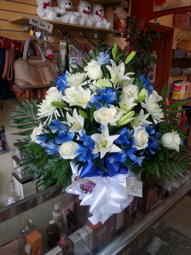 Florist «The Flower Pot & Basket Shop», reviews and photos, 5631 W Madison St, Chicago, IL 60644, USA