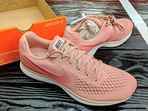 Sporting Goods Store «Nike Factory Store», reviews and photos, 810 Bergen Town Center #37, Paramus, NJ 07652, USA