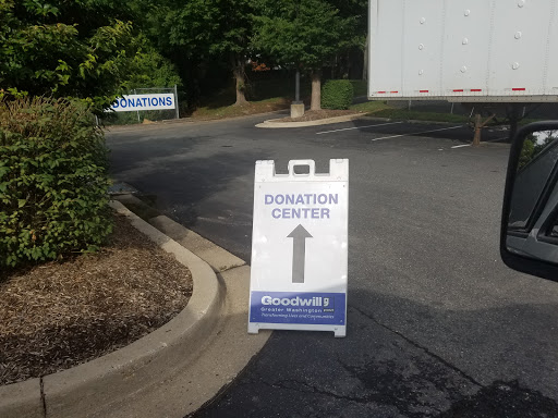 Thrift Store «Goodwill Retail Store & Donation Center», reviews and photos