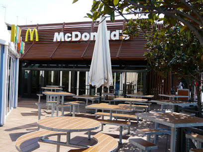 McDonald,s - Locales B-21, MA-05 Centro Comercial, Av. del Arcángel, s/n, 14010 Córdoba, Spain