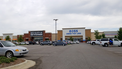 Shopping Mall «Lewis Crossing Shopping Center», reviews and photos, S Amity Rd, Conway, AR 72032, USA