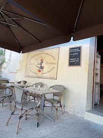 Atmosphère du Restaurant Creperie Chez Mam Goz à Arles - n°4